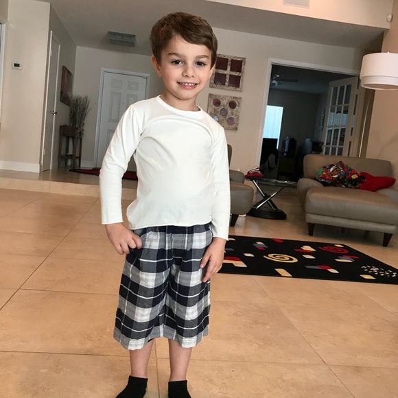 🎉HP🎉 Burberry boys shorts 🎉🎉 - Picture 5 of 8